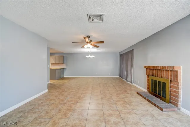 $1,800 | 4197 Laurel Park Avenue, Las Vegas, NV 89103