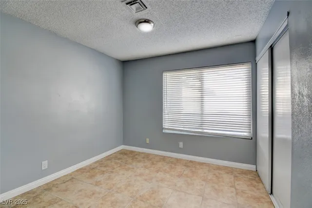 $1,800 | 4197 Laurel Park Avenue, Las Vegas, NV 89103