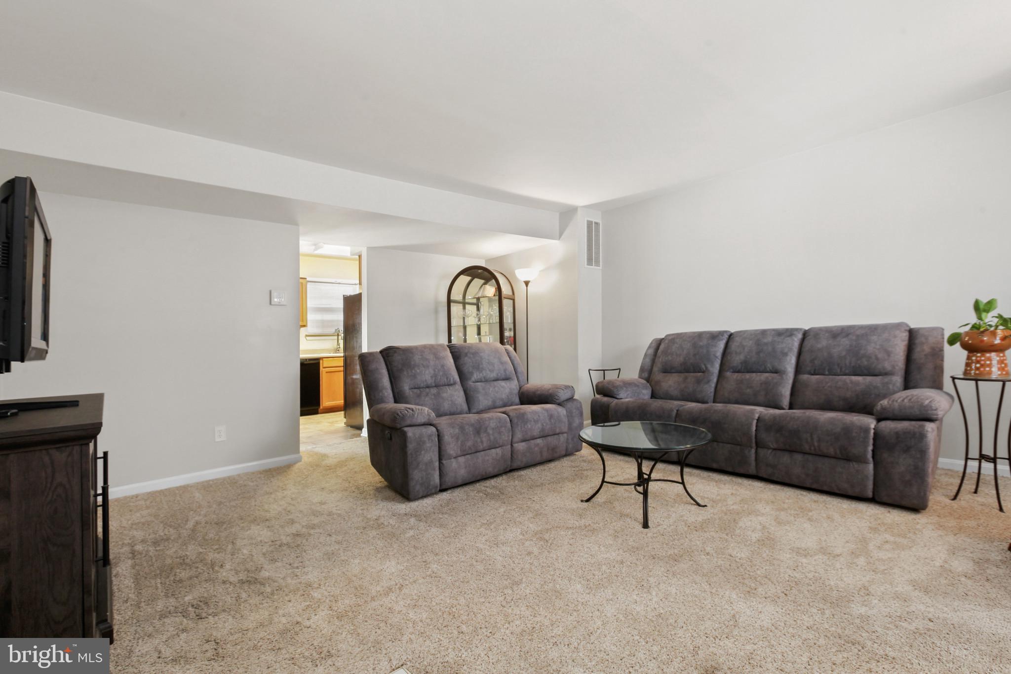 15 Tameron Place Rosedale, MD 21237 - Photo 7 of 38 a living room with furniture and a couch