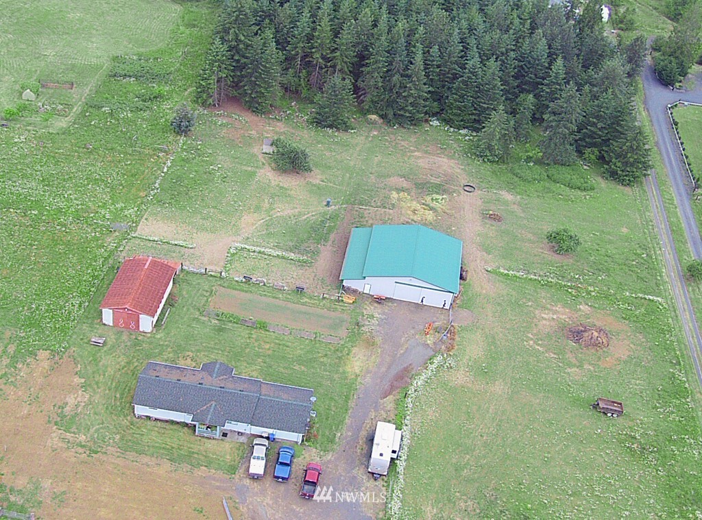 502 West Avery Road Winlock, WA 98596 - Photo 1 of 24