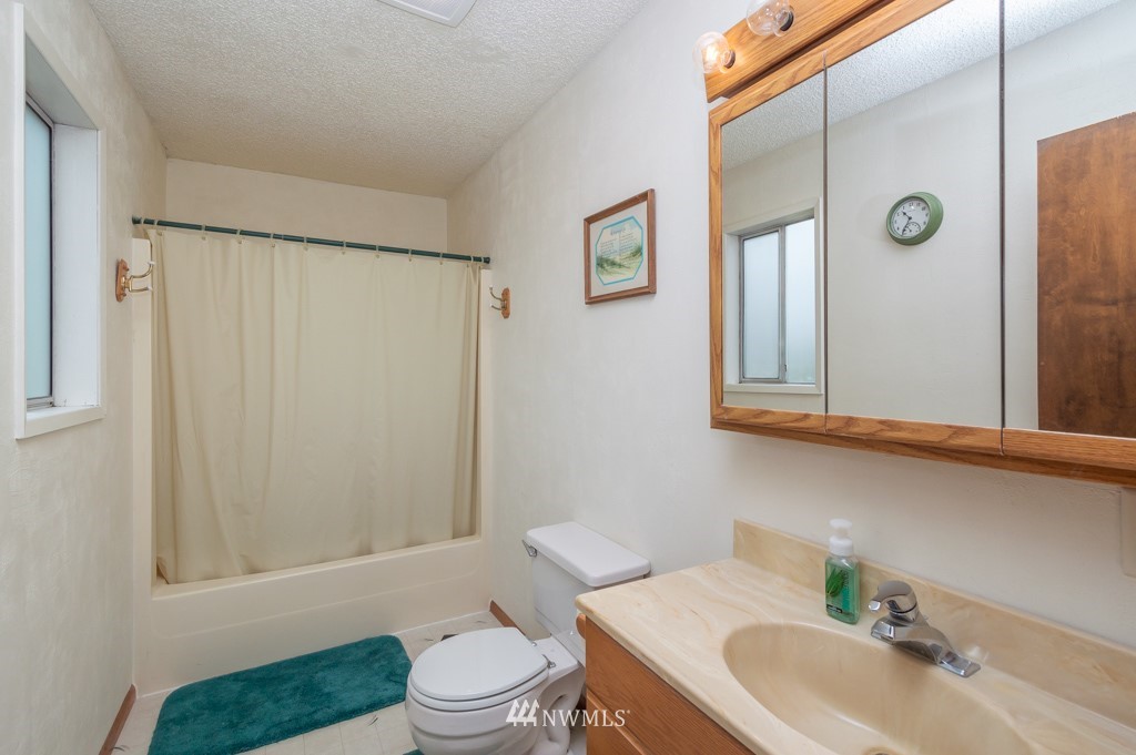 502 West Avery Road Winlock, WA 98596 - Photo 12 of 24