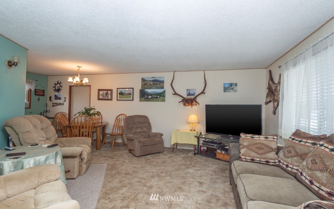 502 West Avery Road Winlock, WA 98596 - Photo 4 of 24