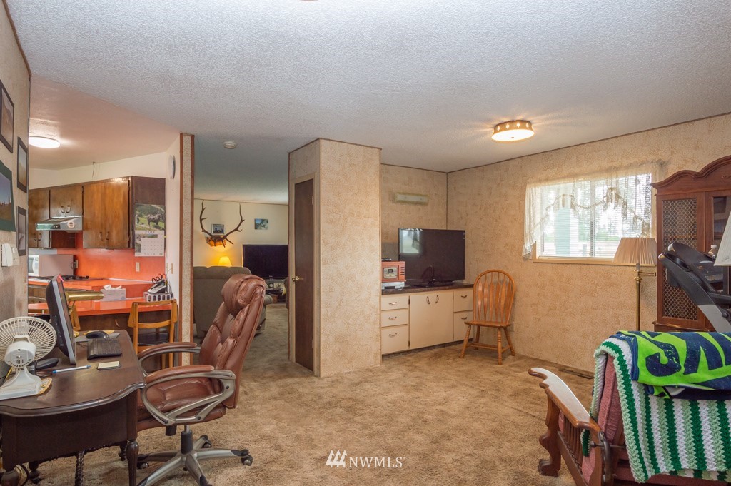 502 West Avery Road Winlock, WA 98596 - Photo 6 of 24