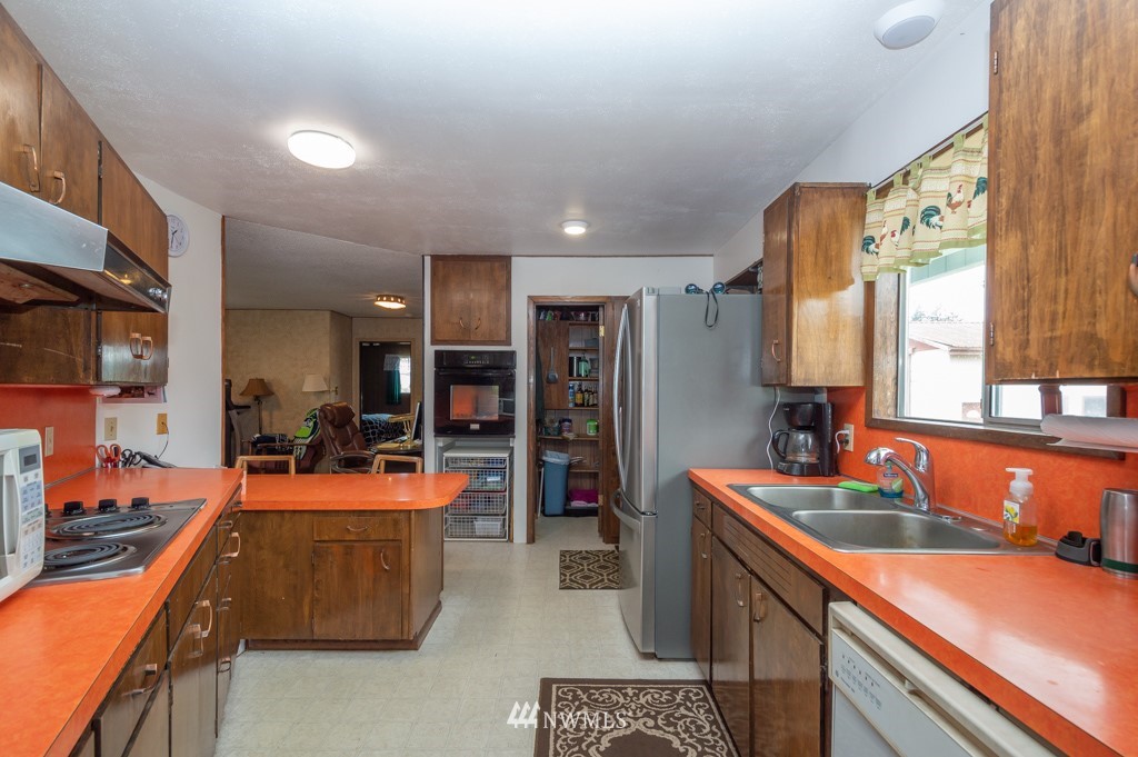 502 West Avery Road Winlock, WA 98596 - Photo 9 of 24