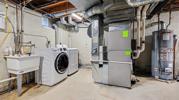 $799,900 | 2929 Laurentide Drive, Ann Arbor, MI 48103