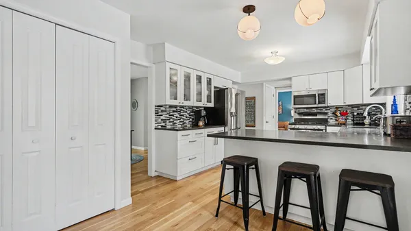 $799,900 | 2929 Laurentide Drive, Ann Arbor, MI 48103