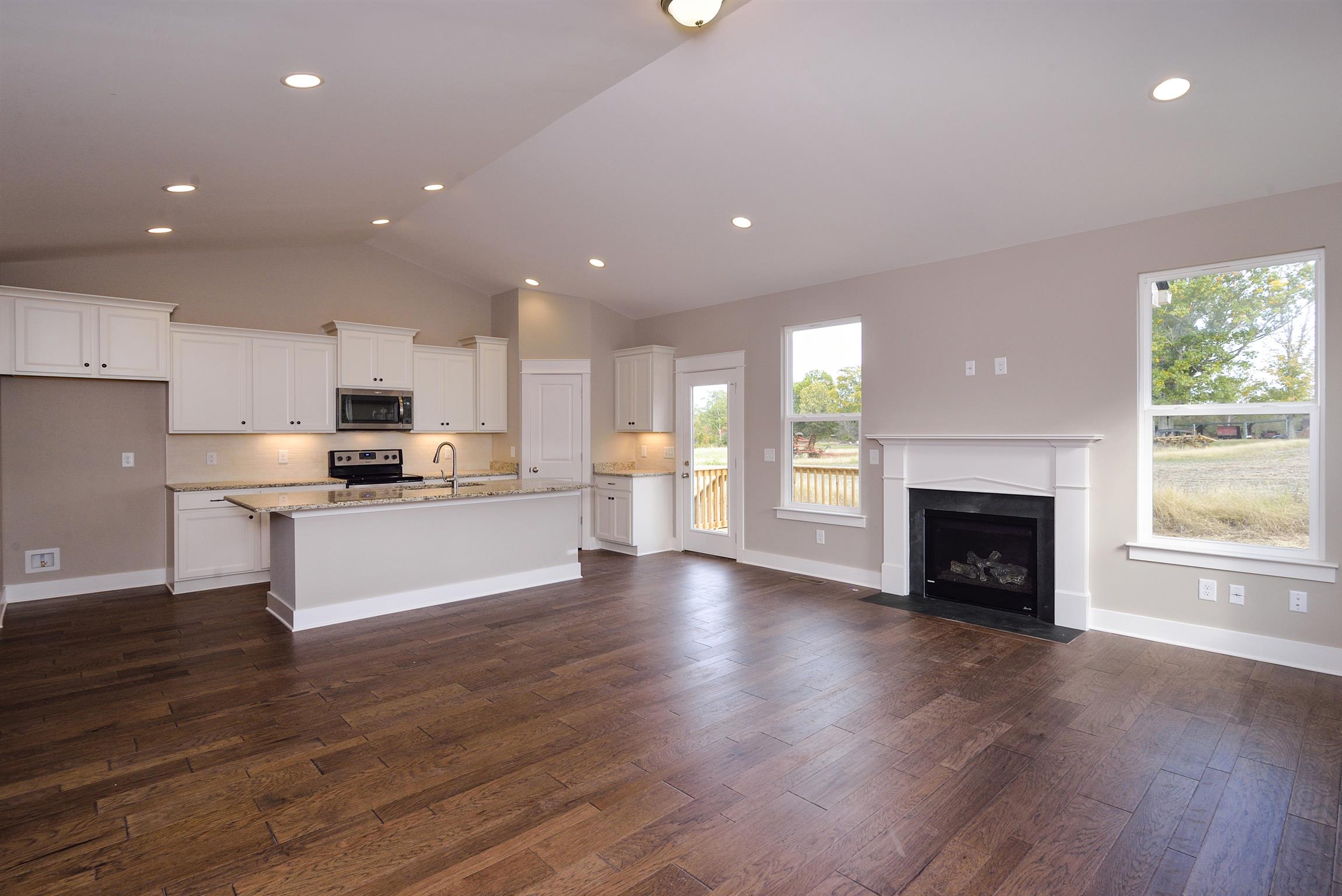 1135 Appian Way Murfreesboro, TN 37128 - Photo 7 of 27 Gallery Image 7
