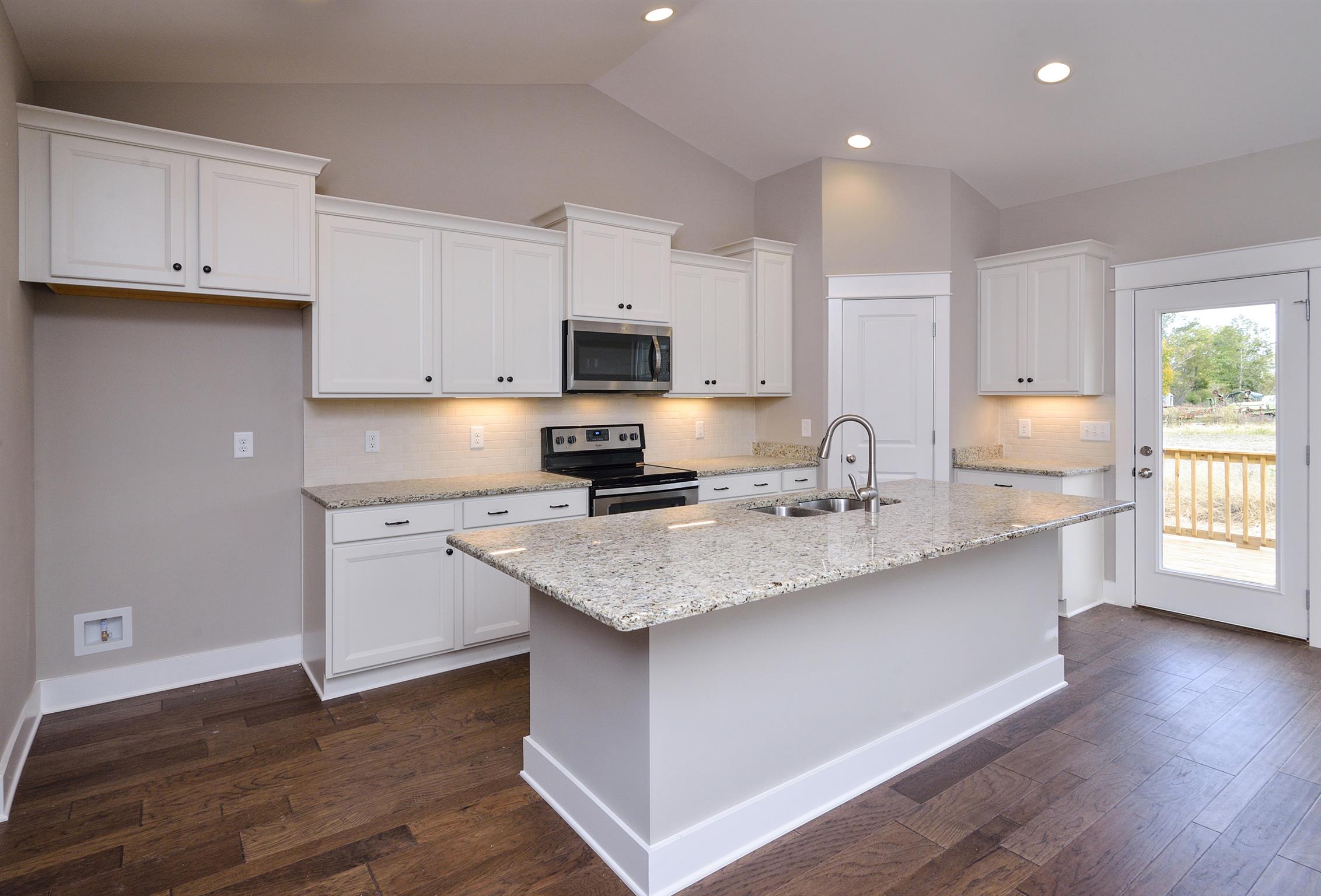 1135 Appian Way Murfreesboro, TN 37128 - Photo 10 of 27 Gallery Image 10