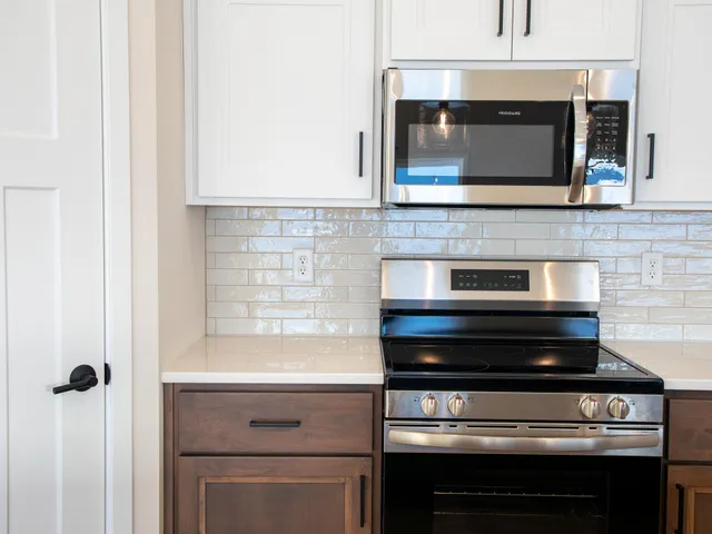 $434,952 | 7361 26th Street South, Fargo, ND 58104