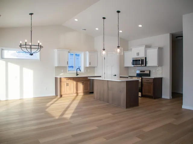 $434,952 | 7361 26th Street South, Fargo, ND 58104