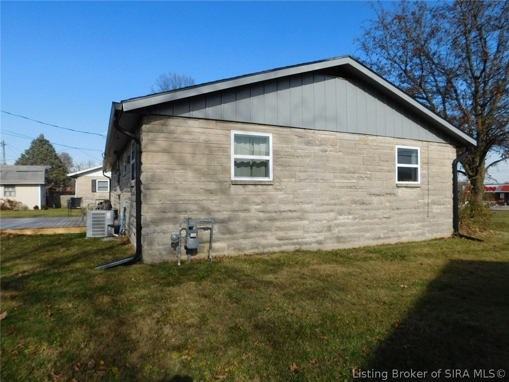 2429 Michigan Road Madison, IN 47250 - Photo 7 of 50