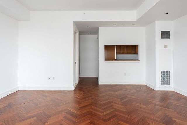 $985,000 | 2 Avery Street, Unit 25F, Boston, MA 02111