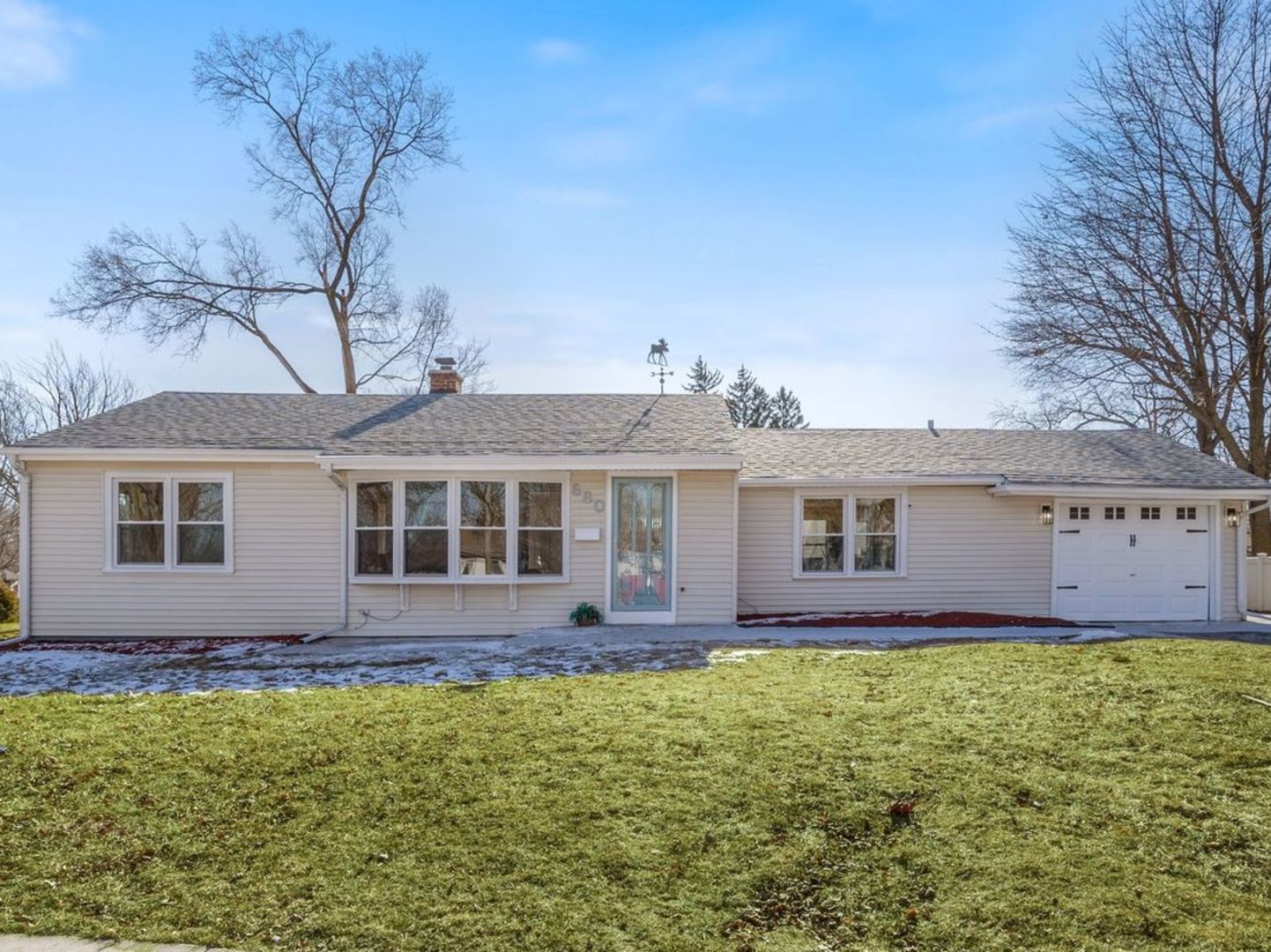 680 Rochelle Terrace Lombard, IL 60148 - Photo 1 of 23