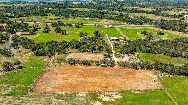 $1,535,000 | 6940 North Us Highway, Stephenville, TX 76401