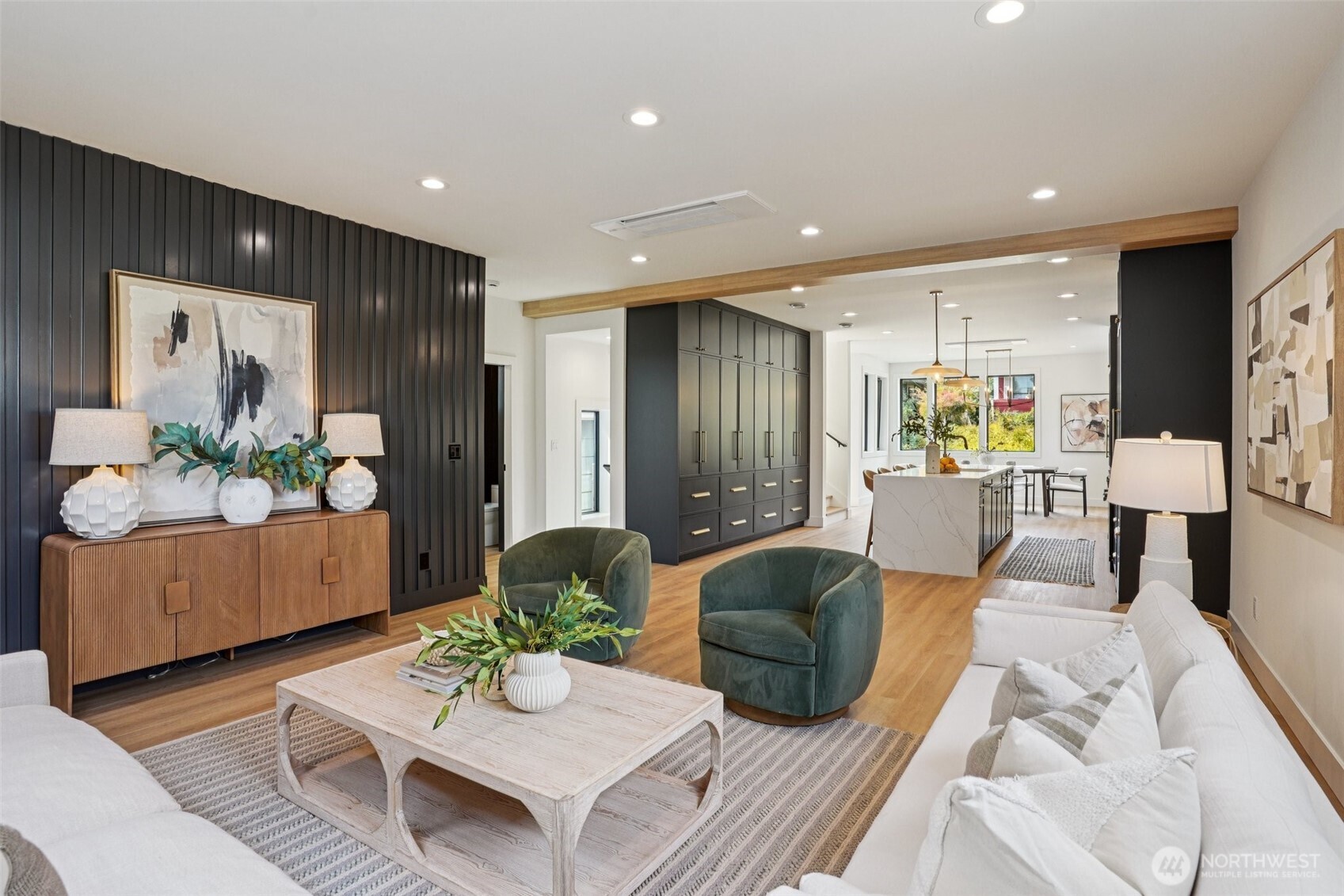 3714 Bagley Avenue North Seattle, WA 98103 - Photo 11 of 40