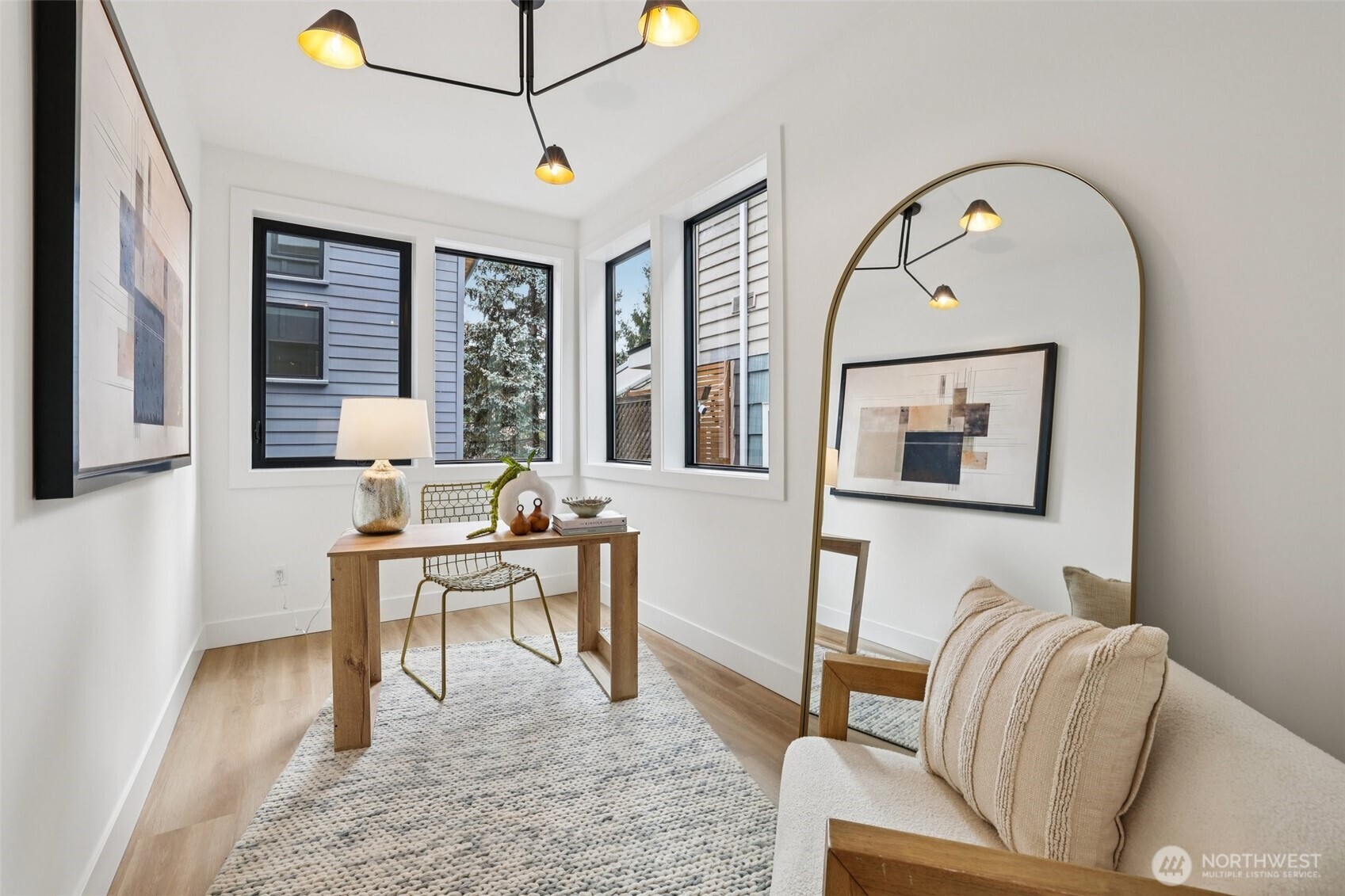 3714 Bagley Avenue North Seattle, WA 98103 - Photo 16 of 40