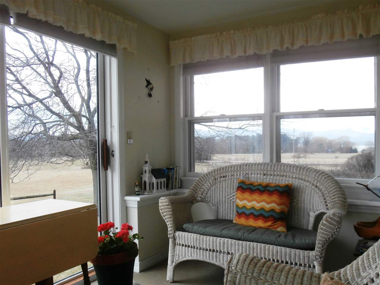 513 Lake Road Panton, VT 05491 - Photo 21 of 36 Gallery Image 21