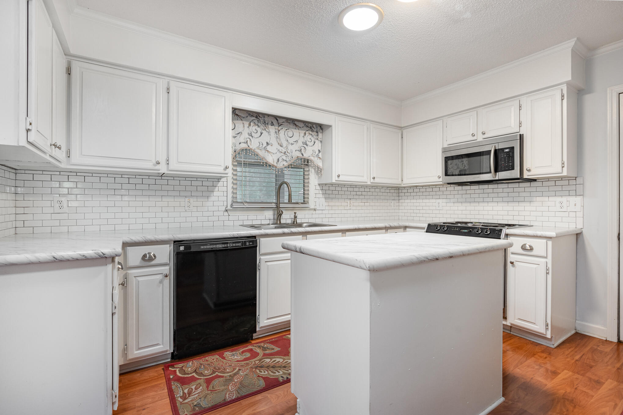 9437 Chicory Lane Murrells Inlet, SC 29576 - Photo 4 of 26 DSC00027-Edit