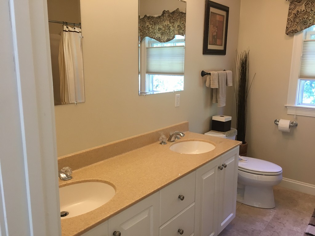 55 Woodpecker Road Stoughton, MA 02072 - Photo 21 of 25 Gallery Image 21