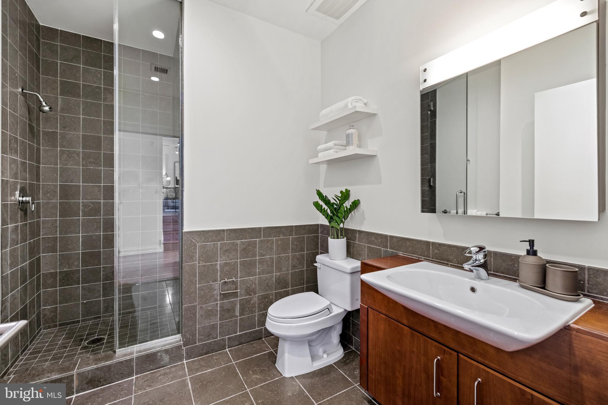 1413 P Street Northwest, Unit 201 Washington, DC 20005 - Photo 5 of 28