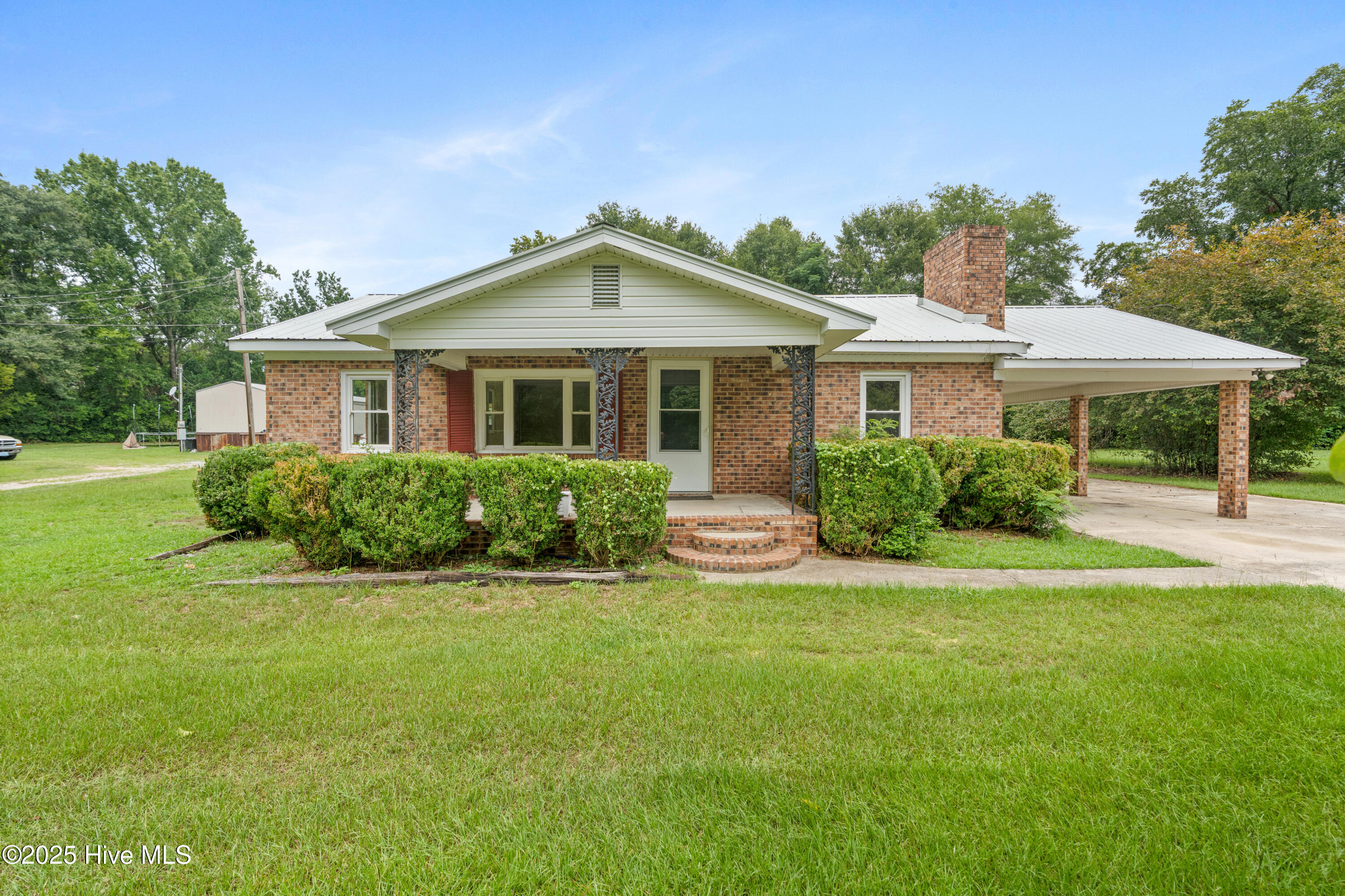178 Rosalyn Road Rockingham, NC 28379 - Photo 1 of 20 A7406541