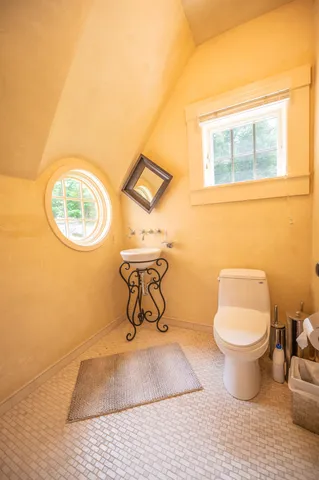 $2,250,000 | 71 Overlook Drive, West Dover, VT 05356