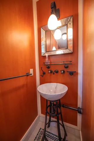 $2,250,000 | 71 Overlook Drive, West Dover, VT 05356