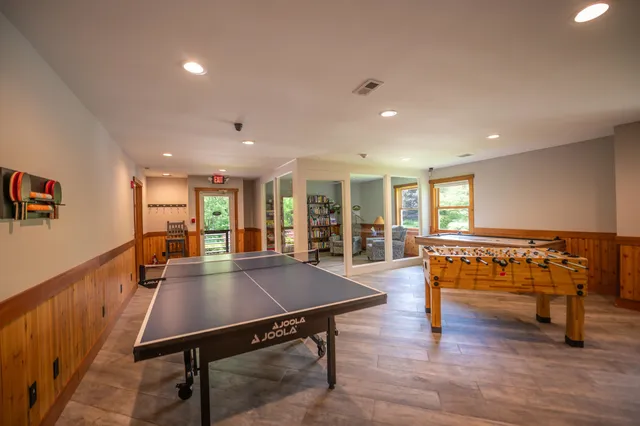 $2,250,000 | 71 Overlook Drive, West Dover, VT 05356