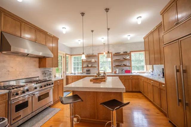 $2,250,000 | 71 Overlook Drive, West Dover, VT 05356