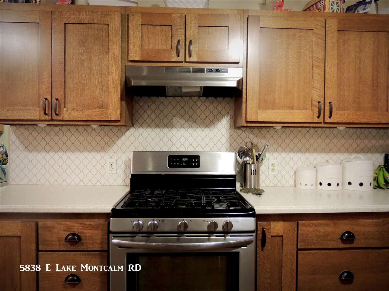 5838 Lake Montcalm Road Northeast Edmore, MI 48829 - Photo 7 of 19 1831311-6.JPG