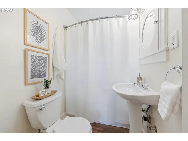 $495,000 | 4112 Southeast Boise Street, Portland, OR 97202