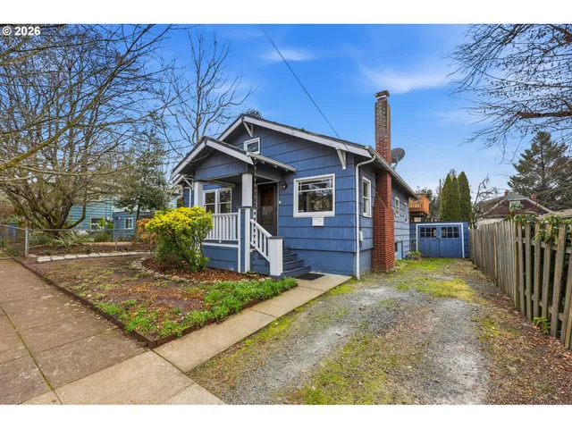 $495,000 | 4112 Southeast Boise Street, Portland, OR 97202