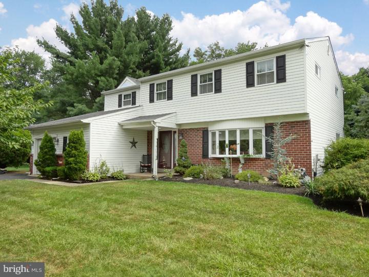 267 Beaver Road Southampton, PA 18966 - Photo 1 of 25 Exterior Front