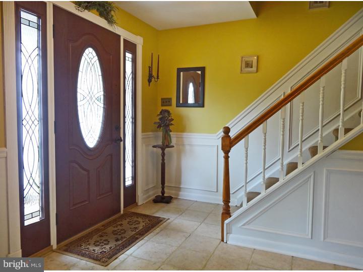267 Beaver Road Southampton, PA 18966 - Photo 2 of 25 Foyer