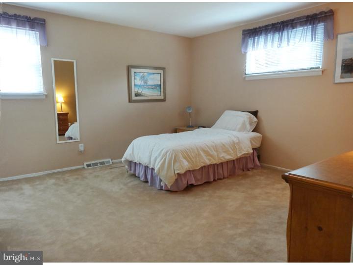 267 Beaver Road Southampton, PA 18966 - Photo 17 of 25 Bedroom 2