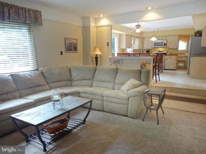 267 Beaver Road Southampton, PA 18966 - Photo 10 of 25 Family Room