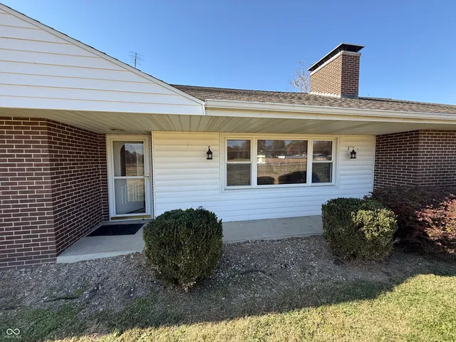 $289,000 | 9221 North Knightsville Crawford Street, Knightsville, IN 47857