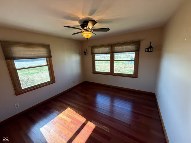 $289,000 | 9221 North Knightsville Crawford Street, Knightsville, IN 47857