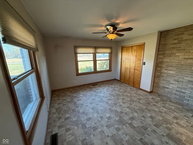 $289,000 | 9221 North Knightsville Crawford Street, Knightsville, IN 47857