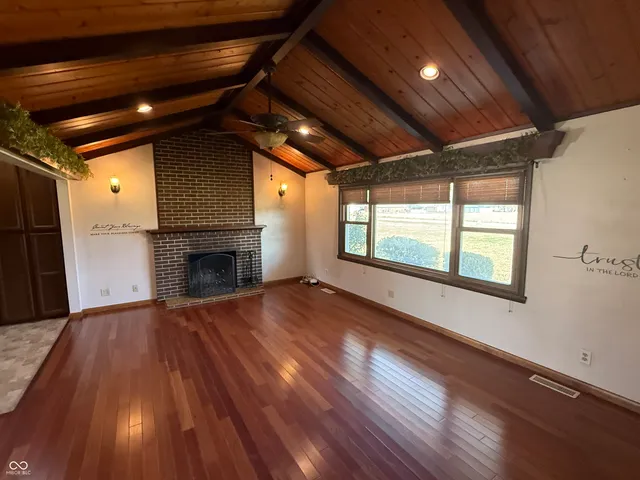 $289,000 | 9221 North Knightsville Crawford Street, Knightsville, IN 47857