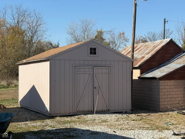 $289,000 | 9221 North Knightsville Crawford Street, Knightsville, IN 47857