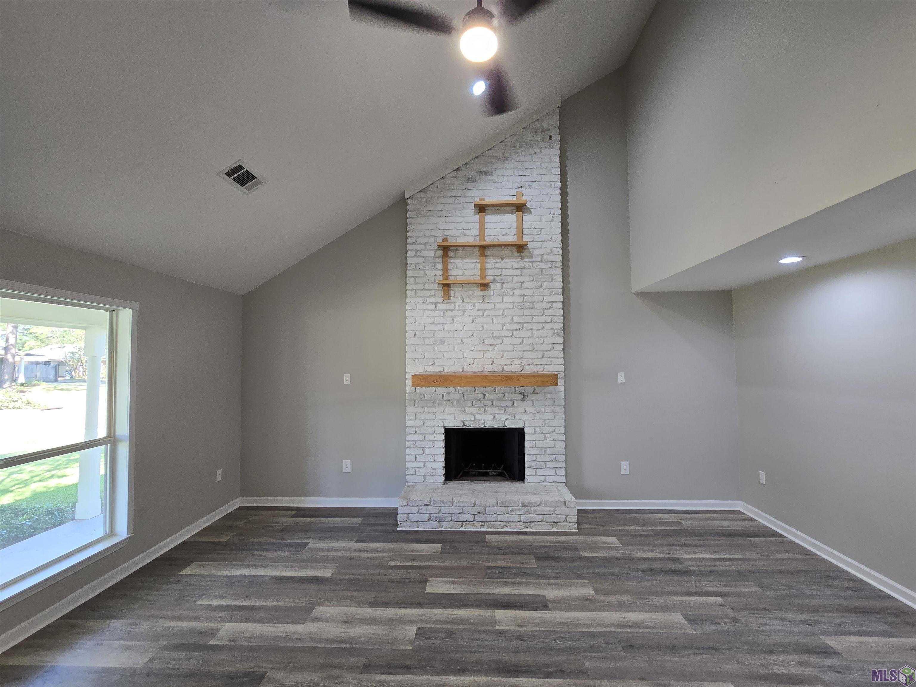 15844 Chantilly Avenue Baton Rouge, LA 70817 - Photo 3 of 32 Gallery Image 3