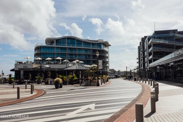 $3,100 | 678 Buttonwood Avenue, Long Branch, NJ 07740