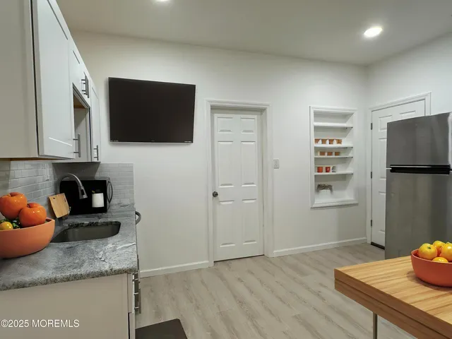 $3,100 | 678 Buttonwood Avenue, Long Branch, NJ 07740