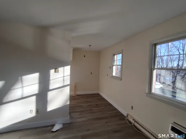 $1,400 | 74 West 4th Street, Unit 16B, Derby, CT 06418