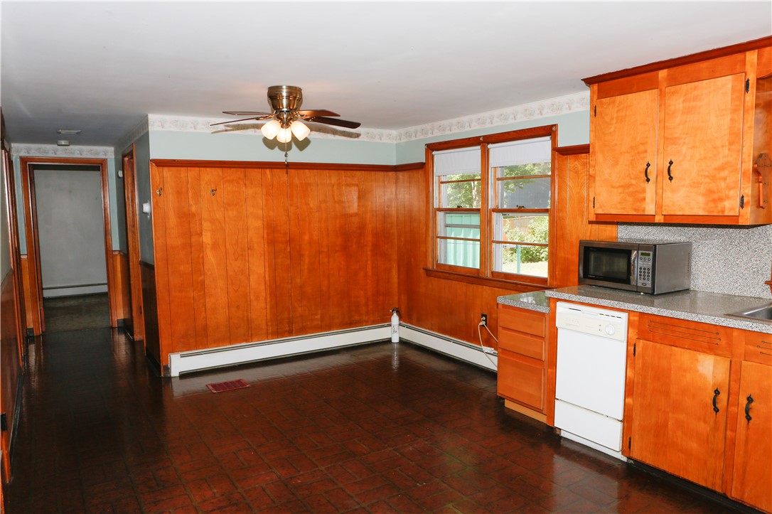 190 Holmes Road Warwick, RI 02888 - Photo 2 of 16 Gallery Image 2