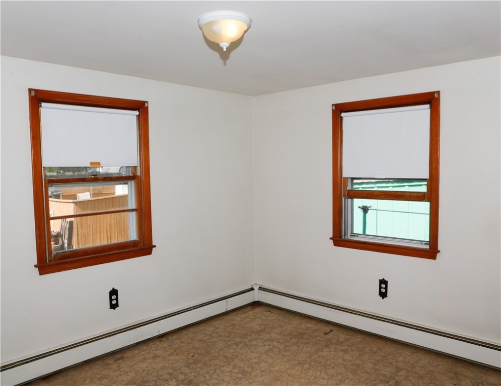 190 Holmes Road Warwick, RI 02888 - Photo 6 of 16 Gallery Image 6