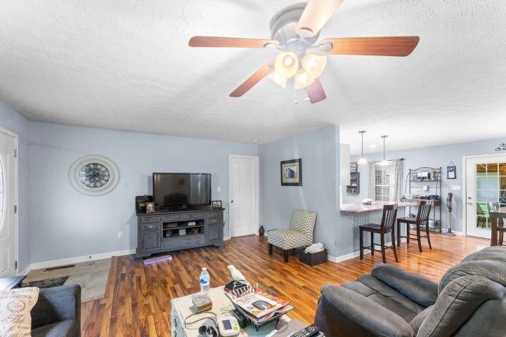 2351 Garrett Hollow Road Bowling Green, KY 42101 - Photo 32 of 57 Gallery Image 32