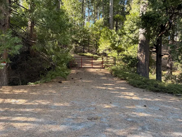 $80,000 | 26150 Highway 108, Long Barn, CA 95335