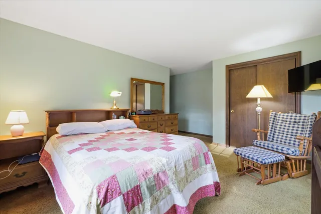 $725,000 | 11 Park Street, Windham, NH 03087